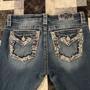 Miss Me boot jean no rips or tears size 31 great condition